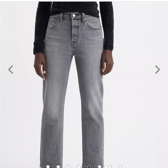 Levi’s - Picture 2 of 2